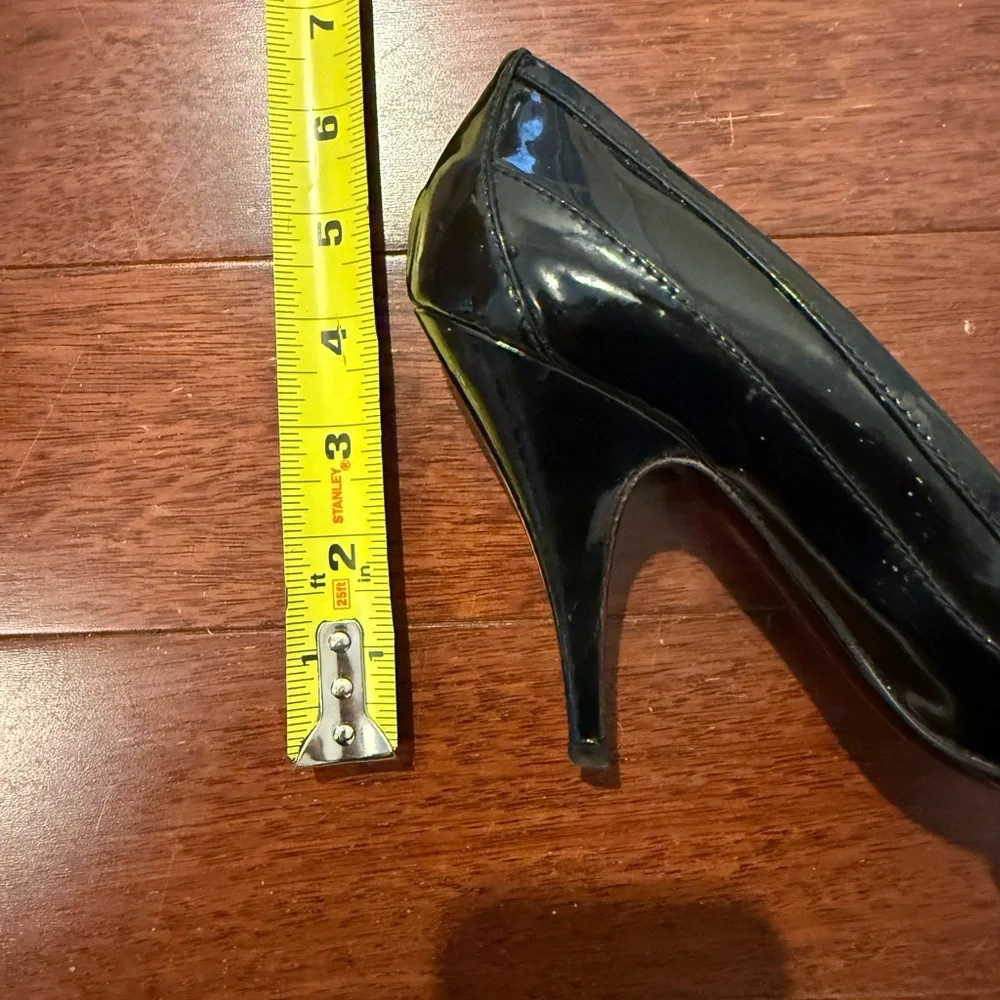 BURBERRY Patent Leather Pumps Heels Plaid Nova Check Buckle Old Money‎ 35.5